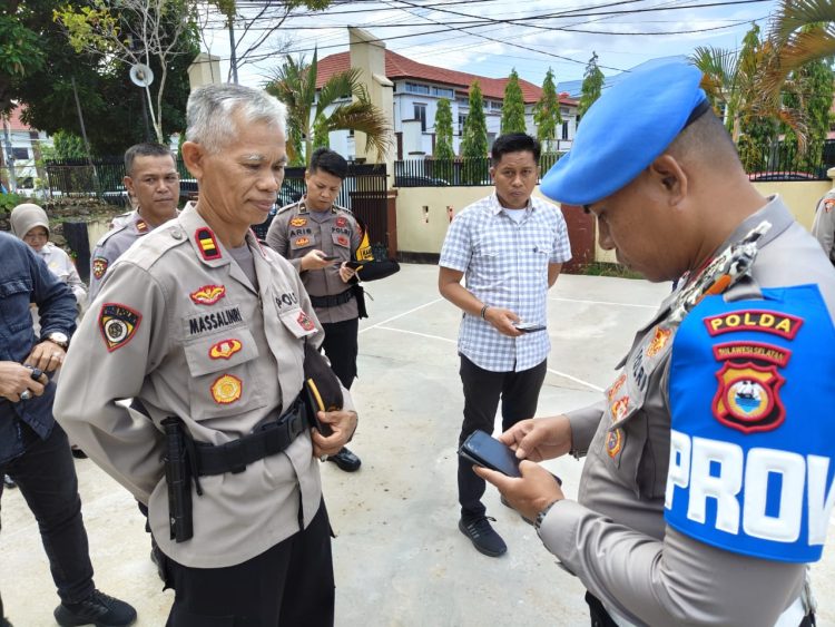 Bidpropam dan Bidokkes Polda Sulsel Gelar Gaktibplin dan Pemeriksaan Urine di Polres Sinjai